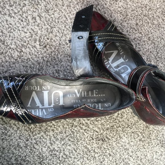 Un Tour En Ville Shoes - Picture 6 of 7